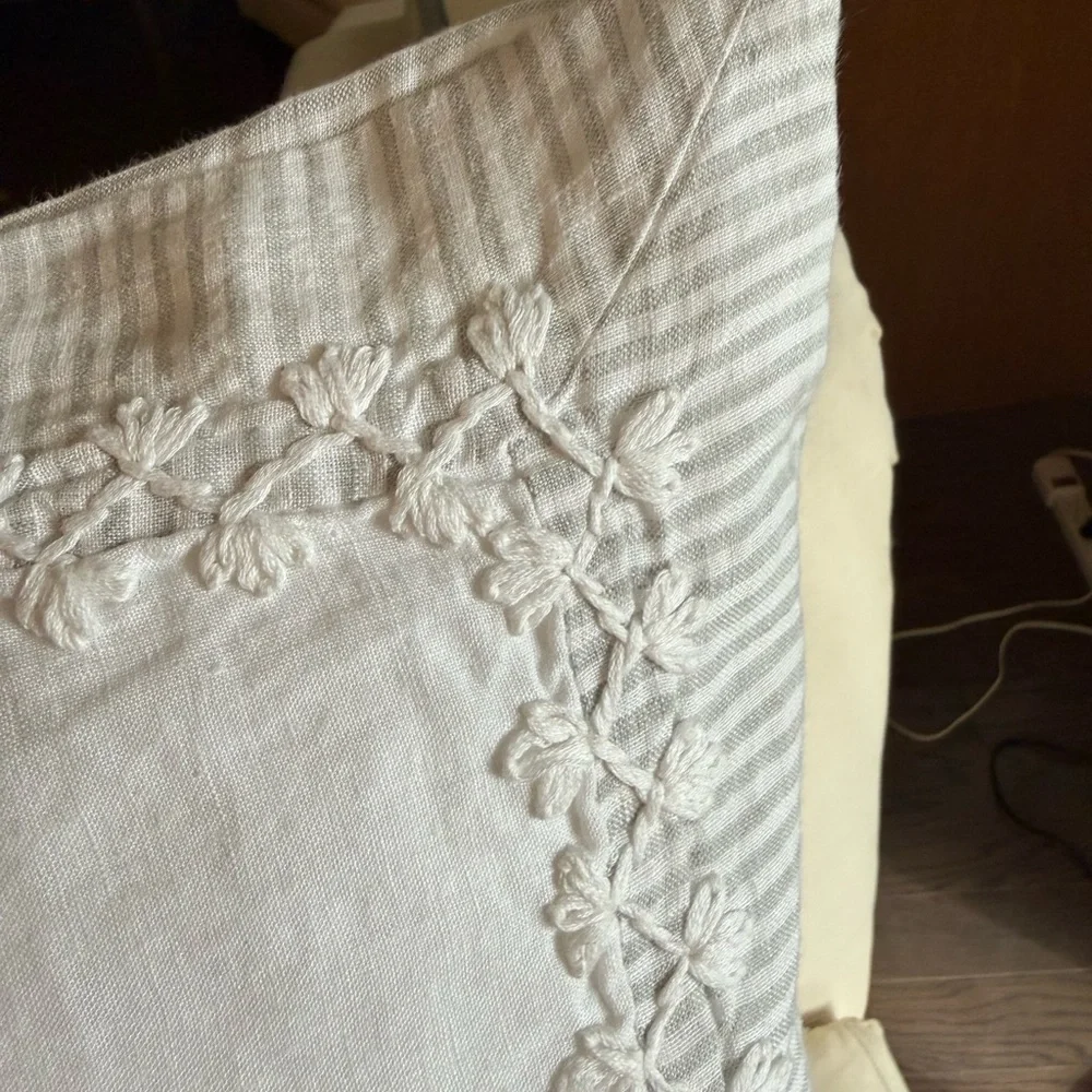 SERENA & LILY Linen Pillow Cover 26x26